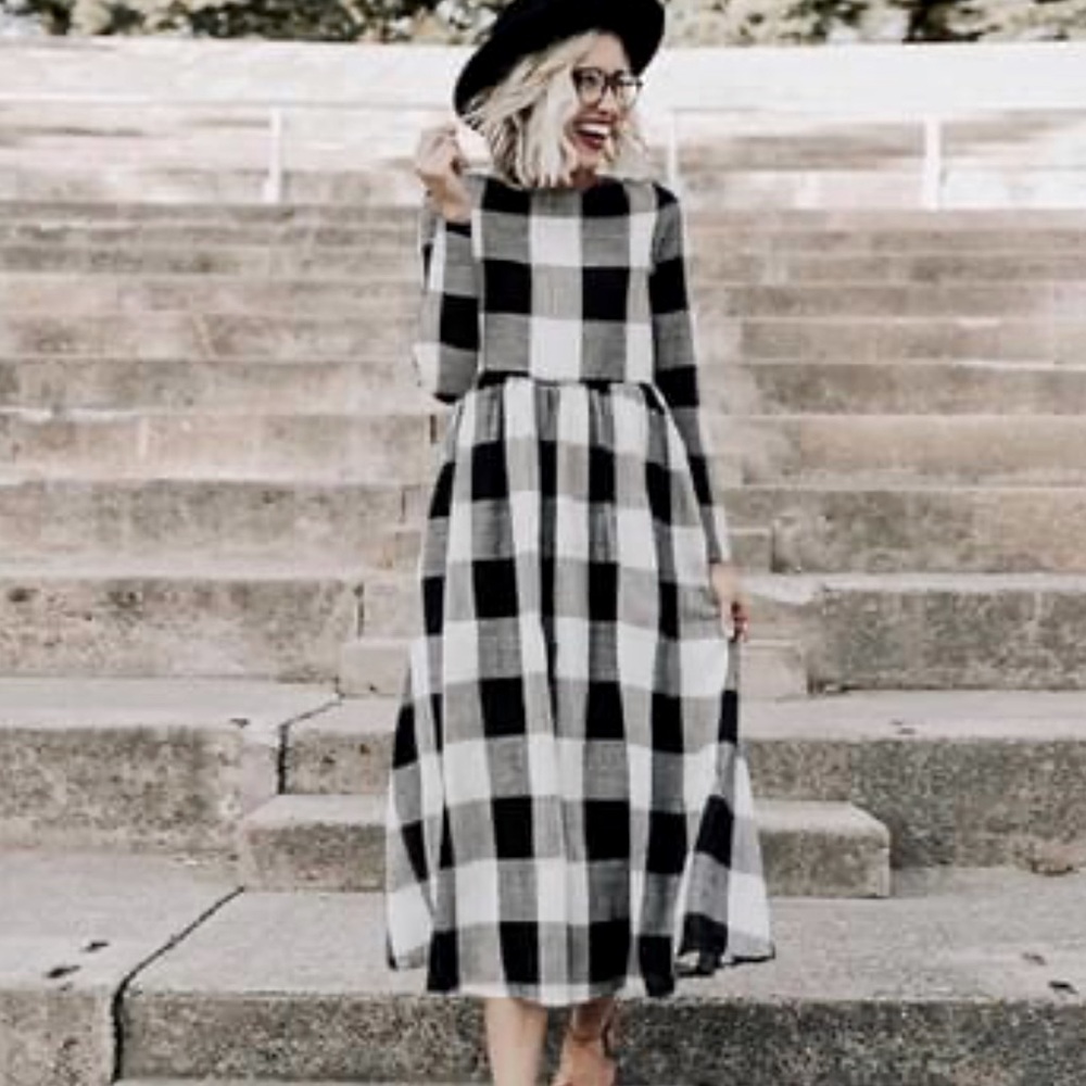 Black Buffalo Plaid Long Sleeve Dress